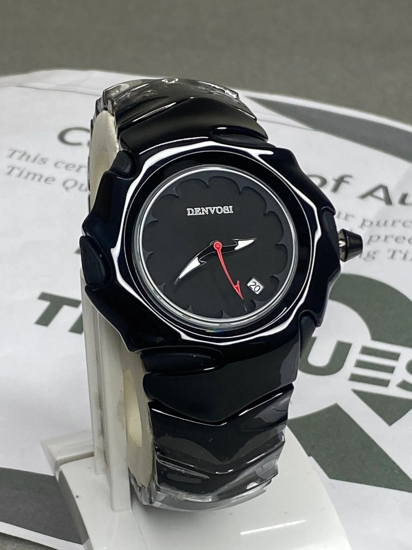 DENVOSI Premium Round Dial Chain Watch